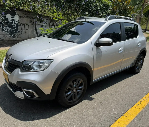 Renault Stepway 1.6 Expression / Zen