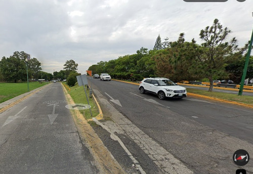 Casa Ubicada En Fraccionamiento El Palomar, Jalisco. Con 4 Recamaras Y 315m2. A Unos Minutos De Costo López Mateos.