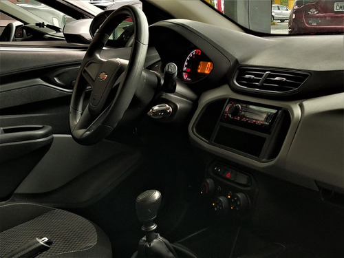 Chevrolet Onix Hatch Joy 1.0 8v Flex 5p Mec.