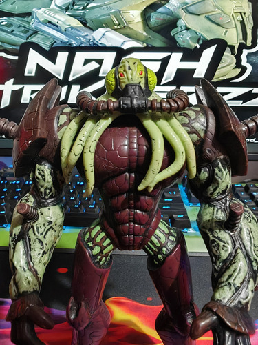 Ben 10 Hyperalen Vilgax (Reacondicionado)