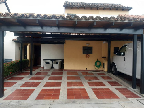 Townhouse En *res. Cumbres De Monte Alegre Ii Cod. Indith-098