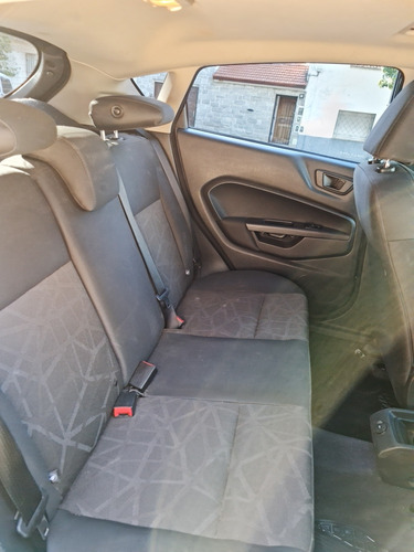 Ford Fiesta Kinetic Design 1.6 Design 120cv Titanium 2012