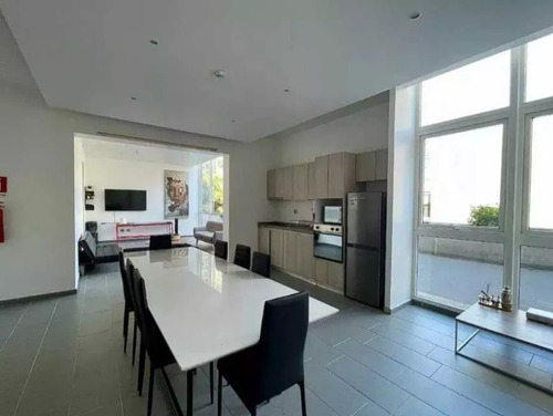 Departamento En Arriendo 1d/1b A Pasos Metro Mirador