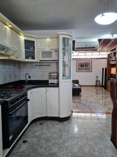 Imagen 12 de 19 de Liliana Martinez Le Ofrecemos Acogedor Town House En Villa Florencia Ii Tazajal. Cd 124398