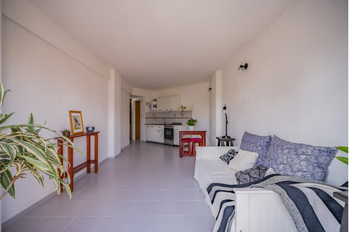 Departamento Monoambiente En Venta En Morón, G.b.a. Zona Oeste, Argentina