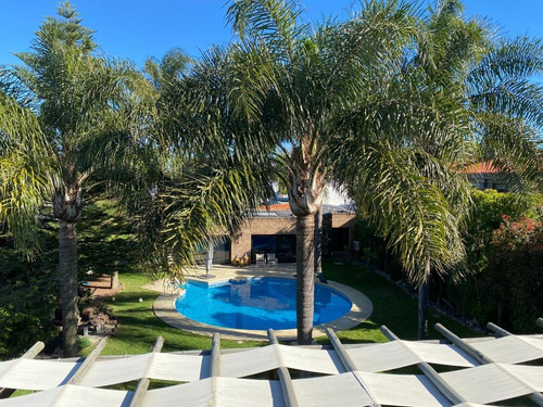 Espectacular Casa En Venta En Carrasco Sur !