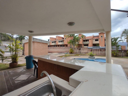 Townhouse En Monte Plata Trigal Norte Planta 100% Y Pozo