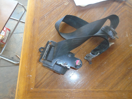 Vendo  Cinturon De Seguridad Derecho De Daewoo  Tico 1998