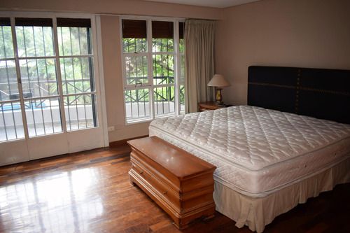 Casa En Venta En Casco De San Isidro, 5 Ambientes