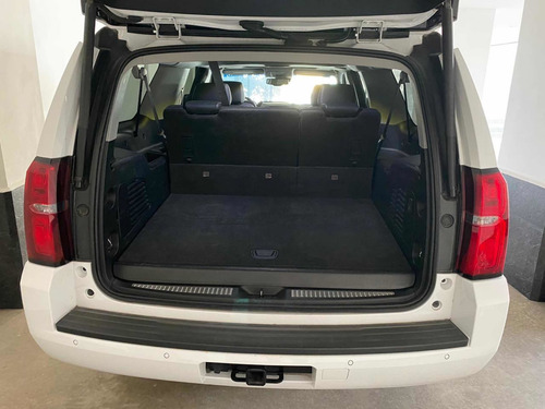 Imagen 4 de 14 de Chevrolet Suburban 2019 5.4 Lt Piel Cubo At