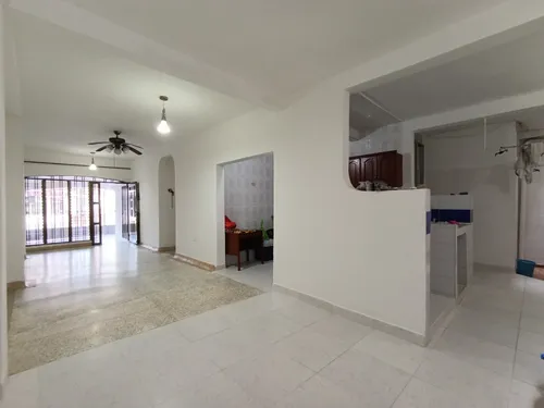 Casa En Venta En La Ceiba. Cod V30302