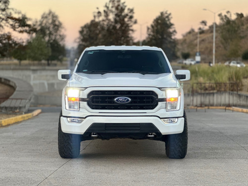 Ford Lobo 5.0l Doble Cabina Xlt V8 4x2 At