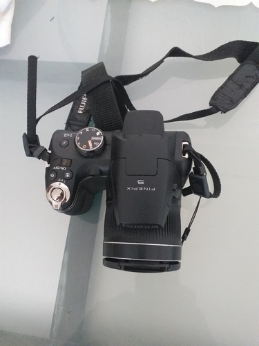 Vendo Essa Câmera Fotográfica Da Fujifilm 14 Megapixels,