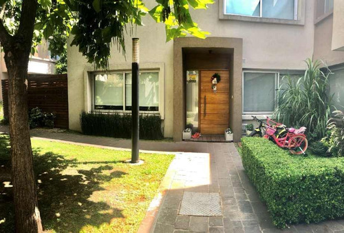 Imagen 3 de 17 de Casa En Venta De 4 Ambientes Con Cochera En Lomas De Zamora