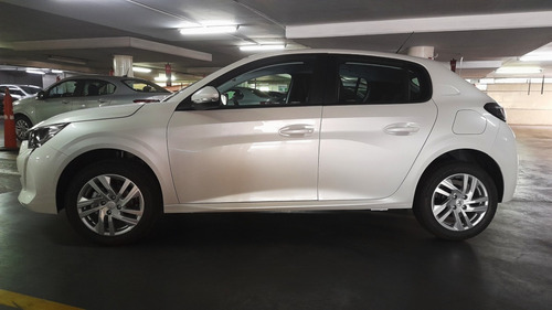 Imagen 5 de 16 de Peugeot 208 Active 1.6 Tiptronic- Pm