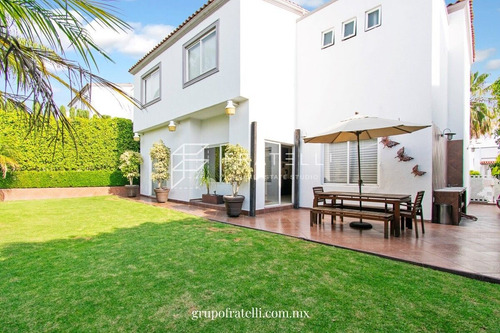 Casa En Venta En Real Esmeralda