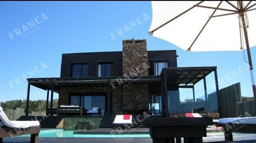 Casa Con Piscina En Santa Mónica, A Metros Del Mar. (ref: Fro-416)