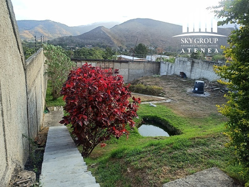 Se Vende Terreno Con Casa Con Estilo Cabaña Carialinda Naguanagua Att-172