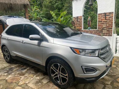 Ford Edge 3.0 titanium