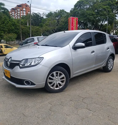 Renault Sandero EXPRESSION 1.6 8V MT MT 1600 8V AA