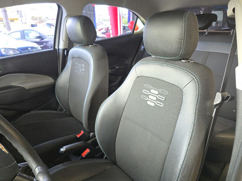 Chevrolet Onix plus 1.0 MPFI LT 8V FLEX 4P MANUAL