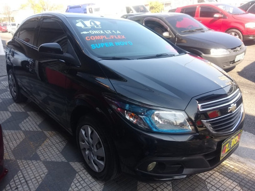 Imagem 3 de 10 de Gm Onix Lt 1.4 2014