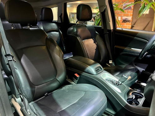 Imagem 12 de 14 de Dodge Journey