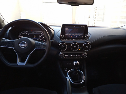 Nissan Sentra 2.0 Advance