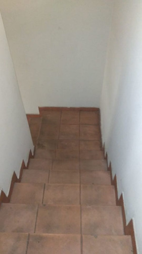Imagem 10 de 18 de Excelente Oportunidade Para Investidor, Um Lote Com 3 Casas No Bairro Sagrada Família - 16401
