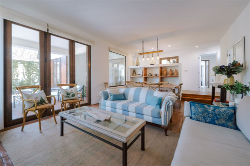 Impecable Y Práctica Casa En Condominio Casa Pueblo Cachagua