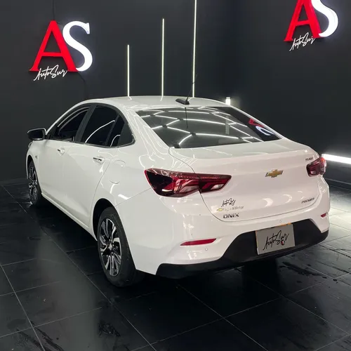 Chevrolet Onix 1.0T Premier Sedan At