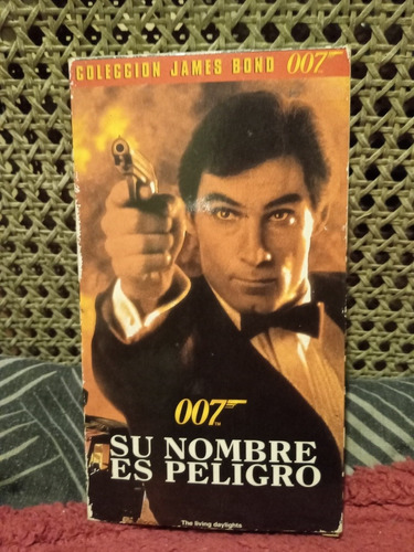 Su Nombre Es Peligro. James Bond 007.vhs