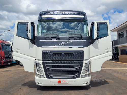 Volvo Fh 460 Ano 2021/21 6x2 I-shift Globetrotter