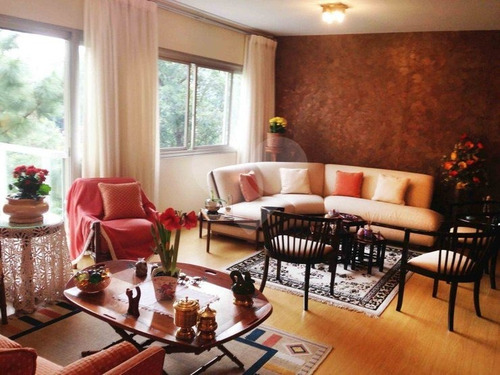 4 Dormitórios, 1 Suite, 1 Vaga - 375-im82205