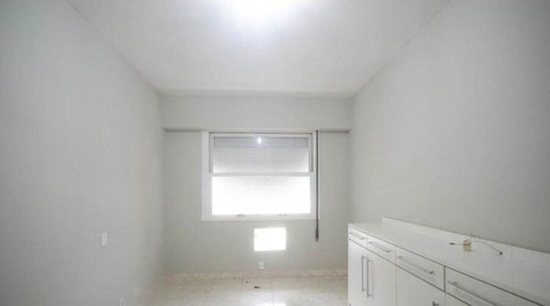 Apartamento À Venda Na Rua Francisco Otaviano, Ipanema, Rio De Janeiro - Rj - Liv-9497