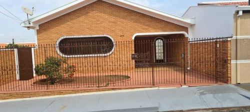 Imagem 2 de 6 de Venda De Casas / Padrão Na Cidade De Araraquara 4855