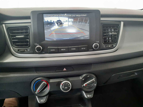 Imagen 12 de 14 de Kia Kia Rio Hb 2019 5p Hb Lx, 1.6 L Mpi Tm6, Ve, Ba, Bl,