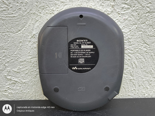 Discman Sony Cd Walkman Portable D-cj501 Mp3 No Sirve Lector Plateado (Usado)