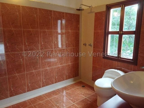Imagen 13 de 23 de Townhouse En Venta Barrio Sucre Maracay 23-15286 Hc