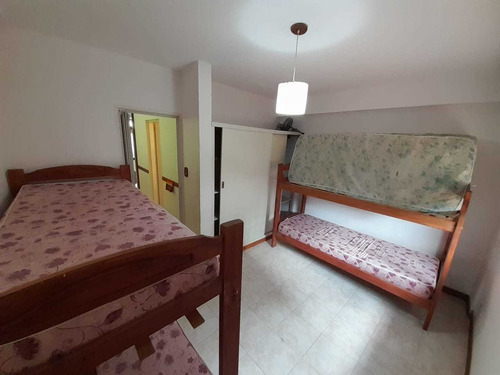 Imagen 14 de 17 de Magnifico Dúplex En Venta En Villa Gesell Con Cochera Semicubierta A Solo 150 Metros De La Playa