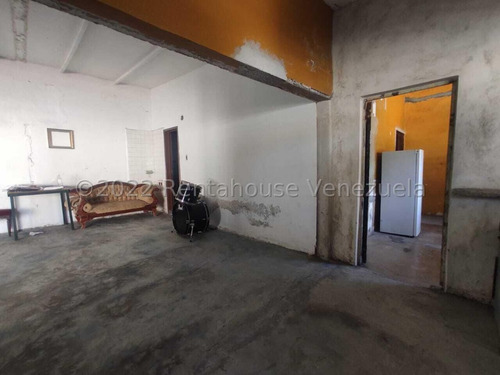*al/invierte En Tu Sueño Empresarial Con Esta Casa Comercial En Venta En Barquisimeto Lara, Venezuela/arnaldo López/ # 25-4334 / 596 M²