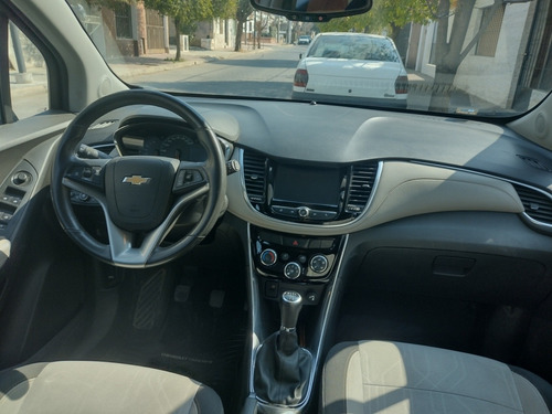 Imagen 7 de 9 de Chevrolet Tracker 2017 1.8 Ltz