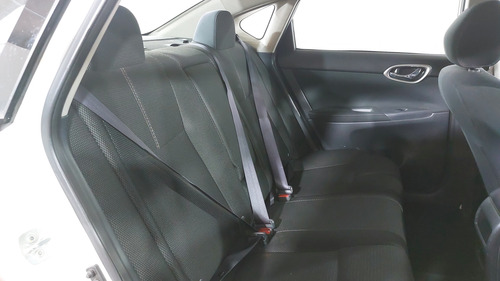 Nissan Sentra 1.8 Advance Mt
