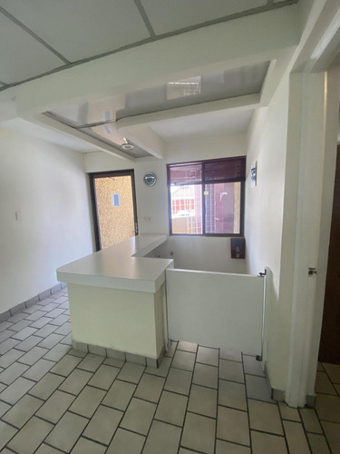 Venta De Edificio Comercial De Una Planta En Colonia Maria Luisa A Una Cuadra Del Conchita
