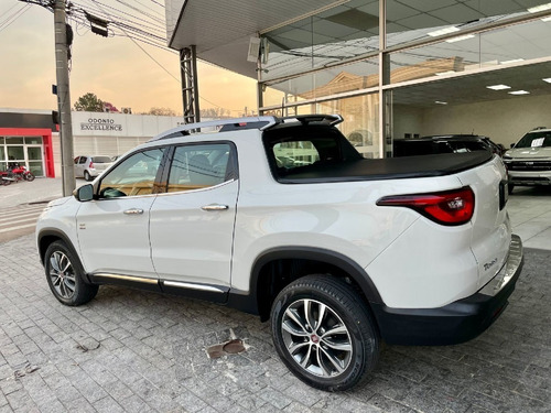 Imagem 6 de 10 de Fiat Toro 2.0 16v Turbo Diesel Volcano 4wd At9