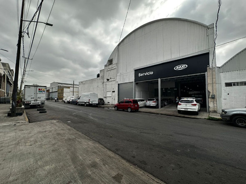 Bodega Y Oficinas En Renta / Área Federal Central De Abastos, Iztapalapa-cdmx
