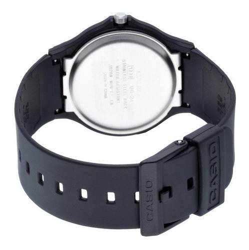 Reloj de pulsera Casio Collection MQ-24 de cuerpo color negro, analógico, fondo blanco, con correa de resina color negro, agujas color negro, dial negro, minutero/segundero negro, bisel color negro y hebilla simple