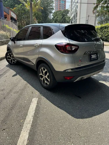 Renault Captur 2.0 Intens Automática
