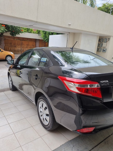 Imagen 6 de 11 de Yaris Sedan 2017 Automatico