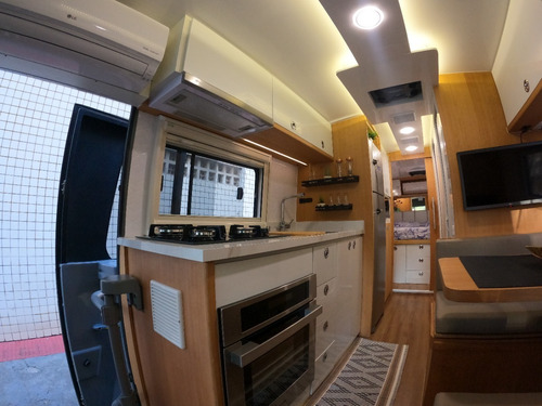 Imagem 4 de 25 de Motorhome Montagem 2022 Beleza Em Cada Detalhe